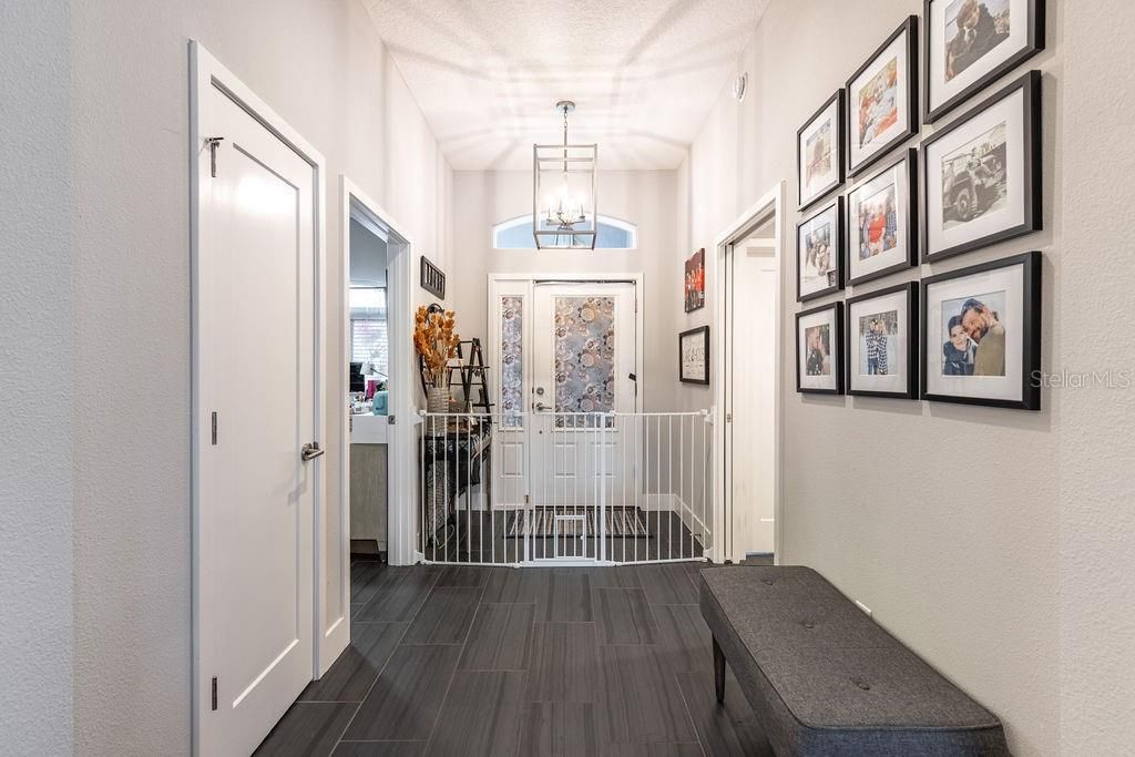 For Sale: $729,900 (3 beds, 2 baths, 1922 Square Feet)