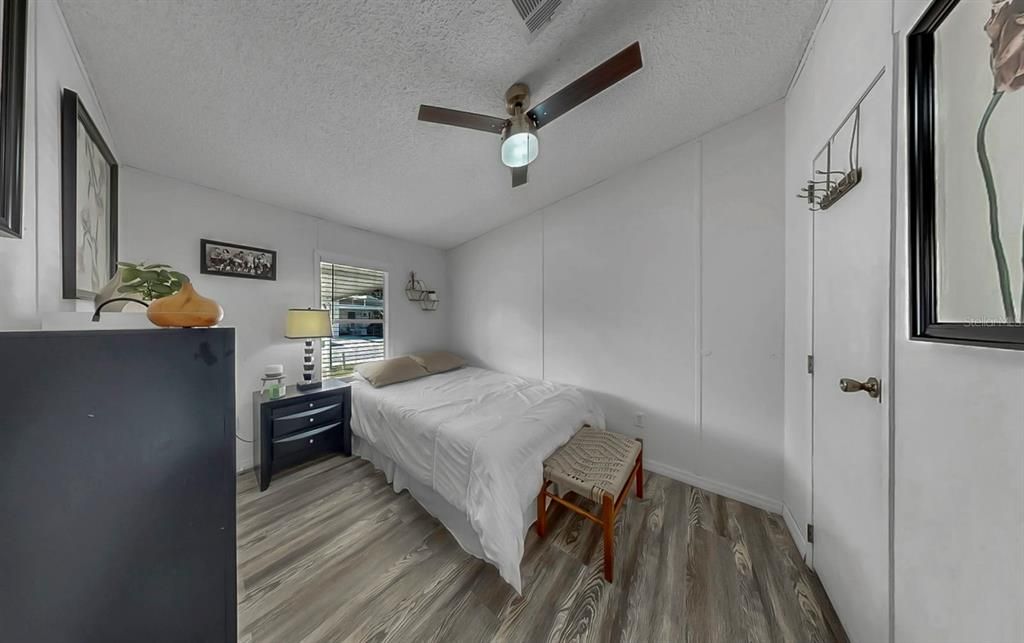 На продажу: $220,000 (3 спален, 2 ванн, 1080 Квадратных фут)