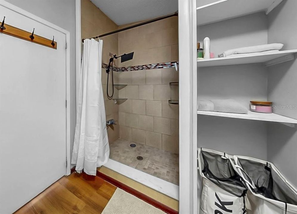 На продажу: $220,000 (3 спален, 2 ванн, 1080 Квадратных фут)