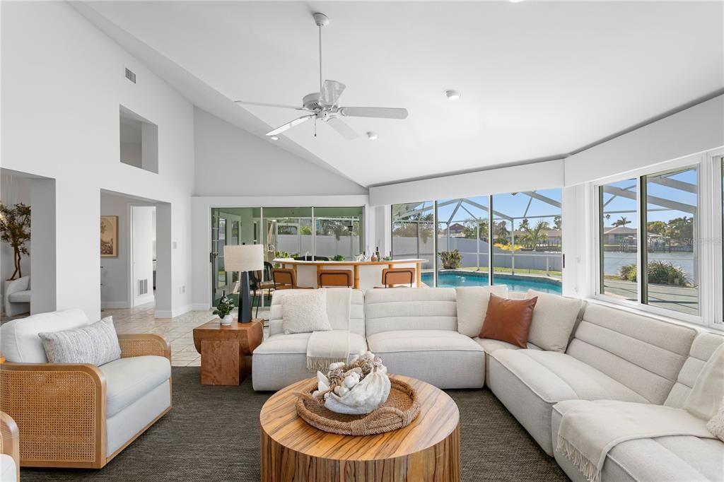 На продажу: $1,900,000 (3 спален, 2 ванн, 2193 Квадратных фут)