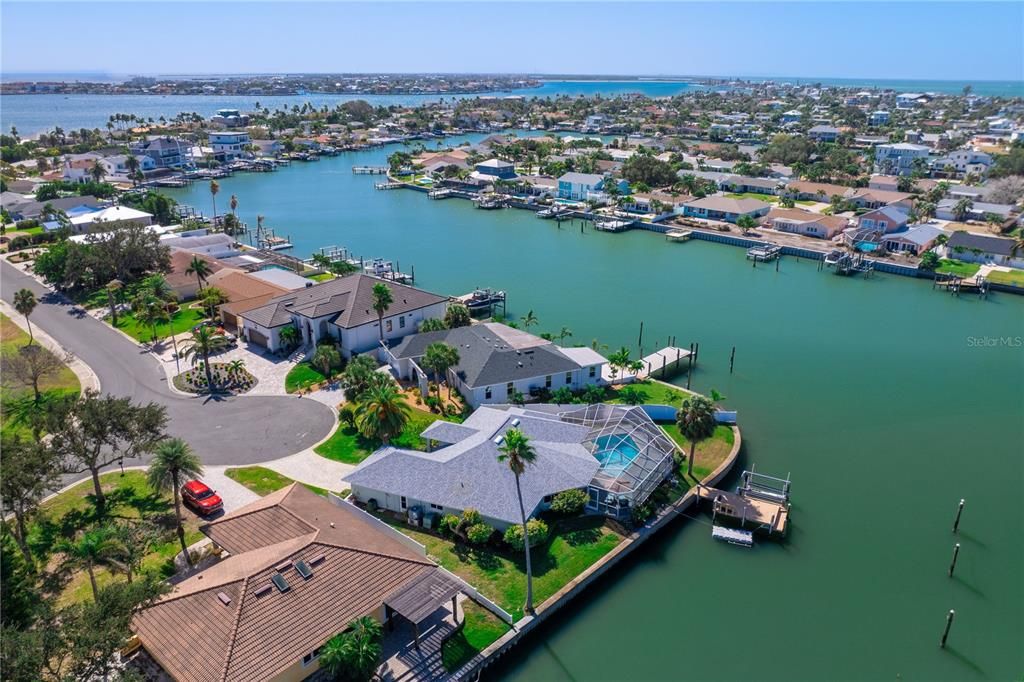 На продажу: $1,900,000 (3 спален, 2 ванн, 2193 Квадратных фут)