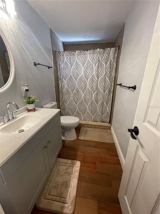 Active With Contract: $2,600 (3 beds, 2 baths, 1368 Square Feet)