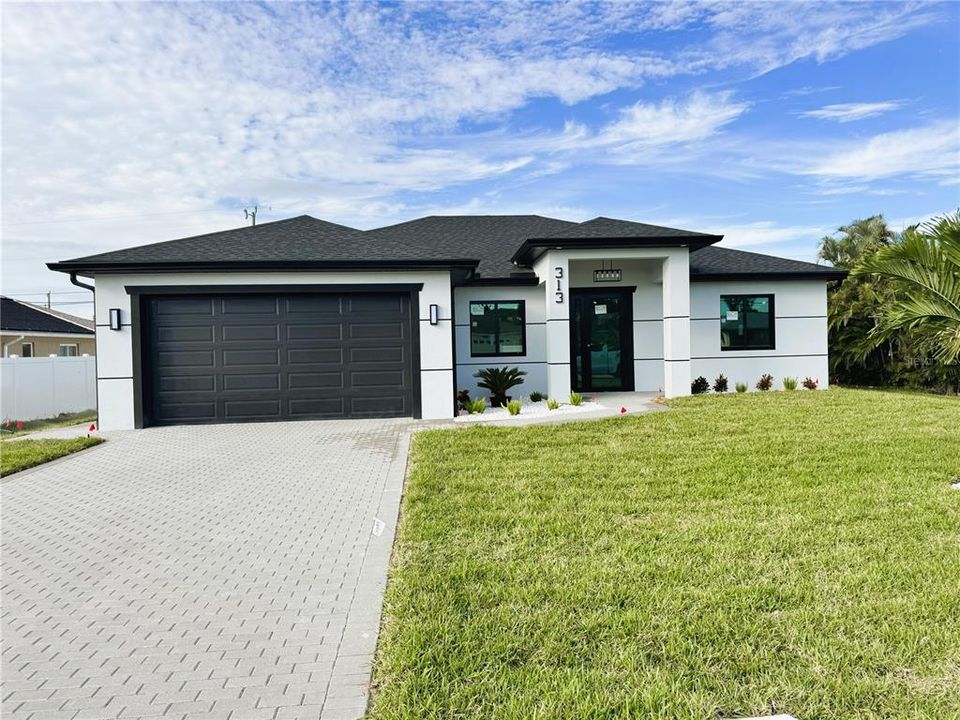 For Sale: $510,000 (3 beds, 3 baths, 1754 Square Feet)