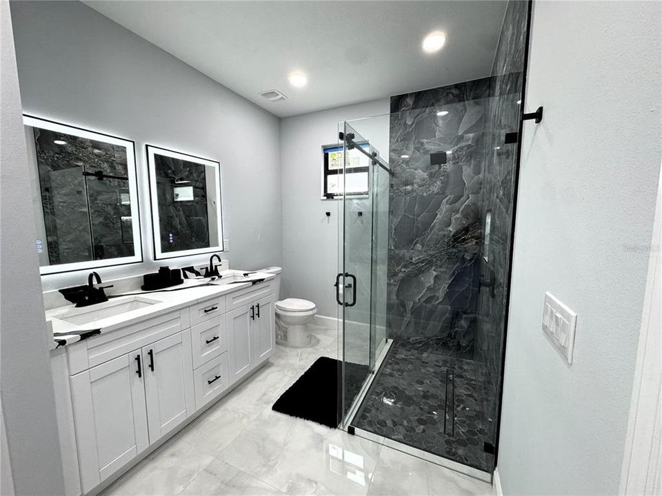 For Sale: $510,000 (3 beds, 3 baths, 1754 Square Feet)