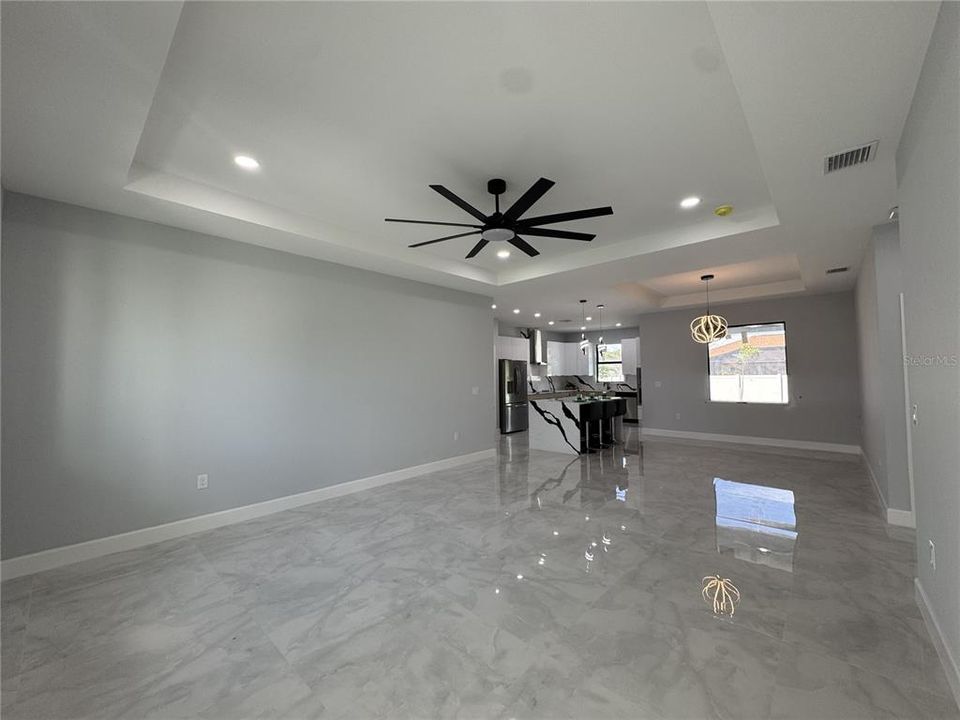 For Sale: $510,000 (3 beds, 3 baths, 1754 Square Feet)