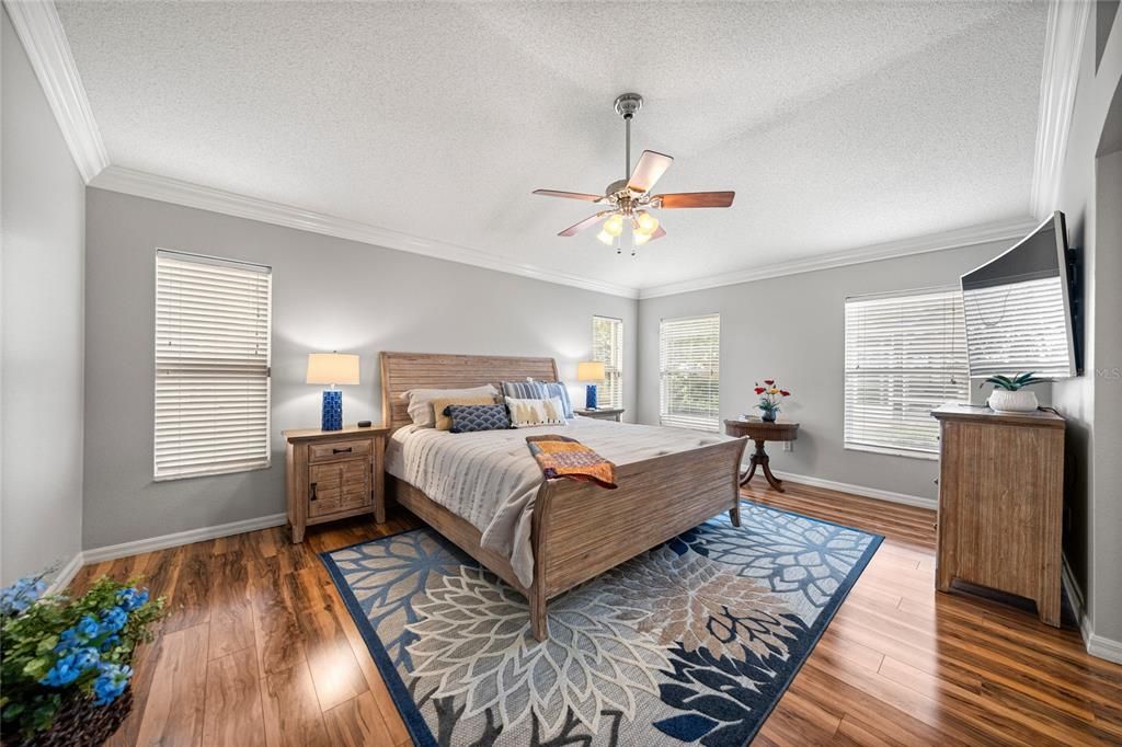 For Sale: $1,050,000 (3 beds, 2 baths, 2227 Square Feet)