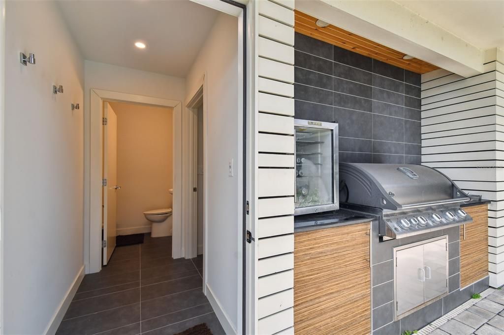 待售: $1,899,999 (4 贝兹, 2 浴室, 2831 平方英尺)