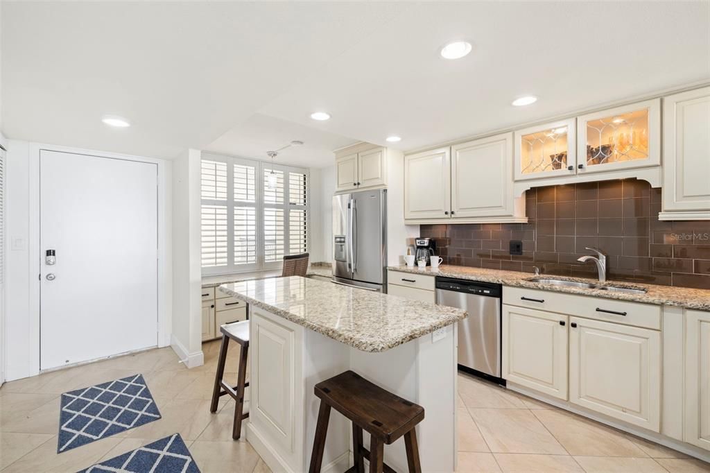 For Sale: $562,500 (2 beds, 2 baths, 1175 Square Feet)
