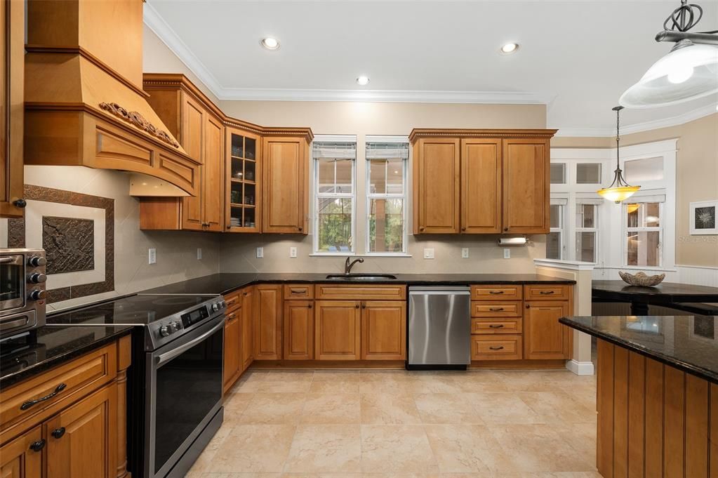 待售: $1,086,000 (5 贝兹, 4 浴室, 4406 平方英尺)