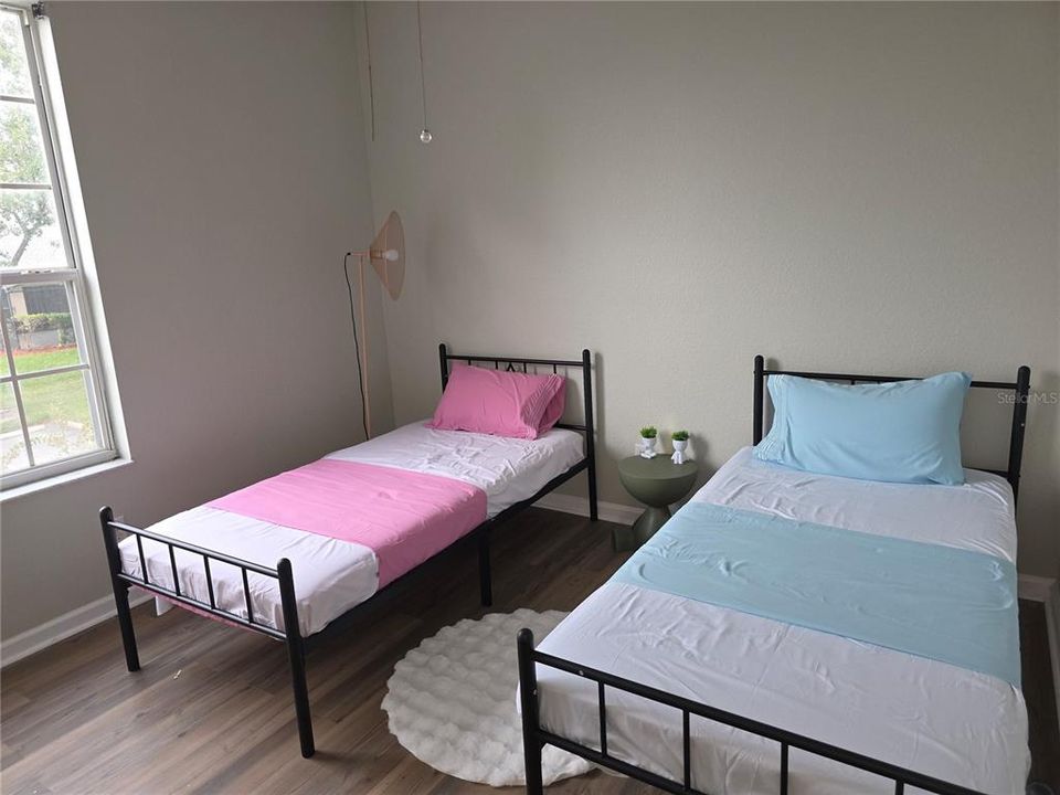 En Venta: $229,000 (3 camas, 2 baños, 1268 Pies cuadrados)