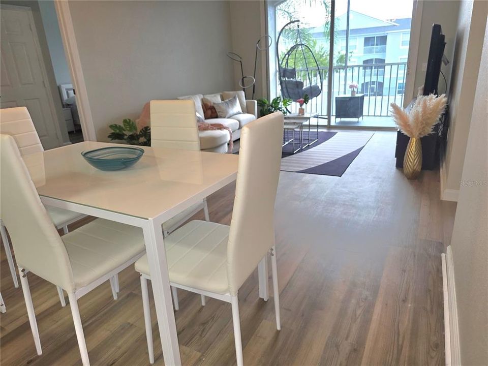 En Venta: $229,000 (3 camas, 2 baños, 1268 Pies cuadrados)