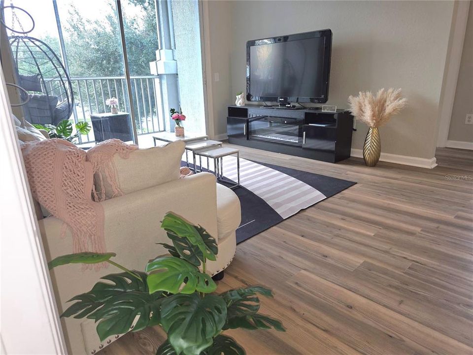 En Venta: $229,000 (3 camas, 2 baños, 1268 Pies cuadrados)