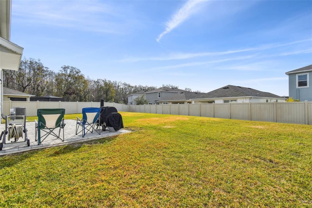 合同活跃: $425,000 (5 贝兹, 3 浴室, 2605 平方英尺)