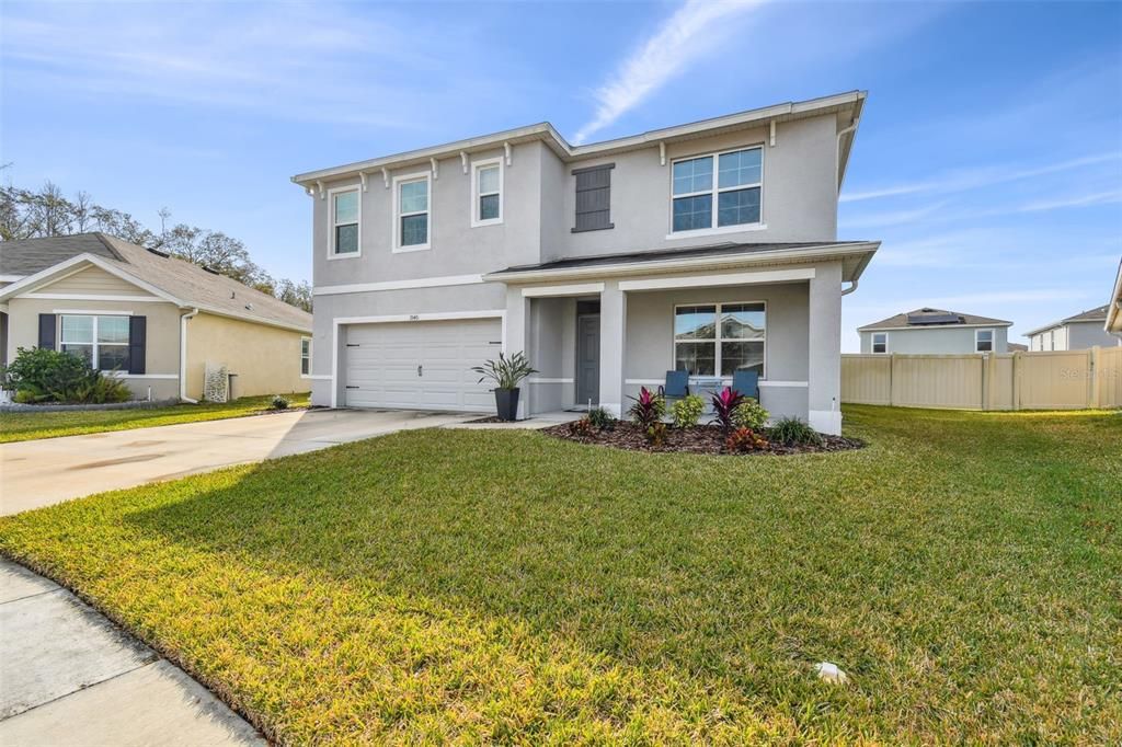 合同活跃: $425,000 (5 贝兹, 3 浴室, 2605 平方英尺)