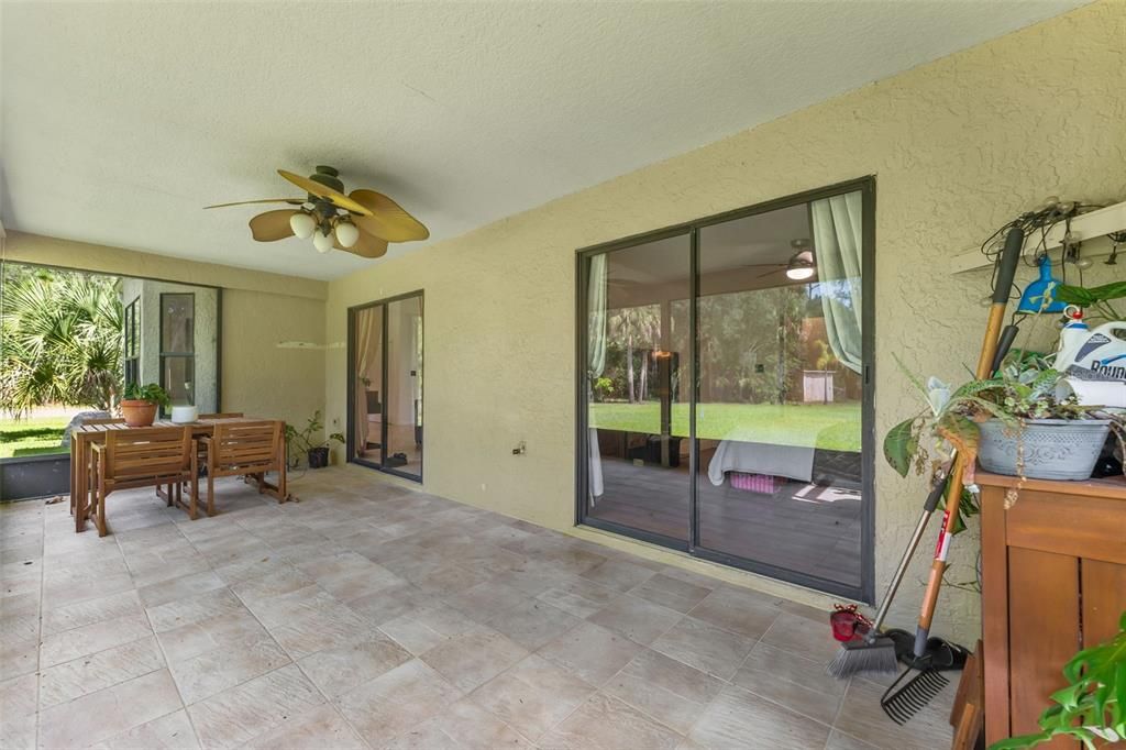 待售: $575,000 (3 贝兹, 2 浴室, 2106 平方英尺)