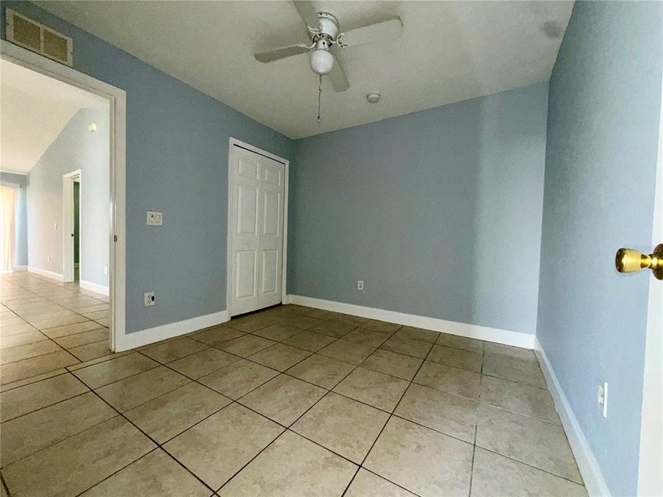 待售: $419,000 (6 贝兹, 0 浴室, 2306 平方英尺)