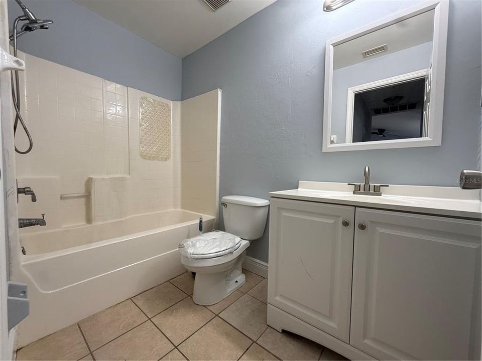 待售: $419,000 (6 贝兹, 0 浴室, 2306 平方英尺)