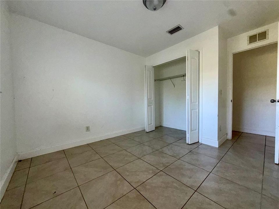 待售: $419,000 (6 贝兹, 0 浴室, 2306 平方英尺)