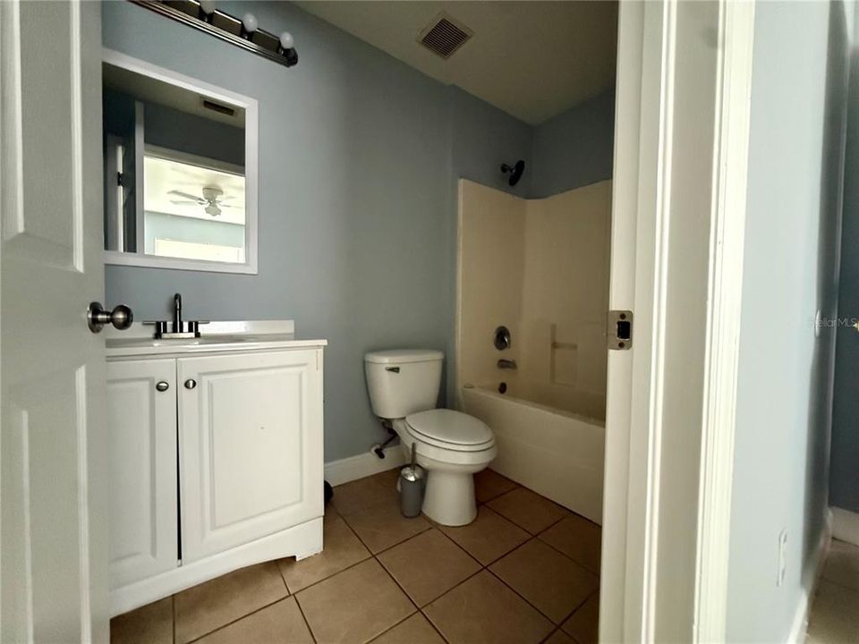 待售: $419,000 (6 贝兹, 0 浴室, 2306 平方英尺)