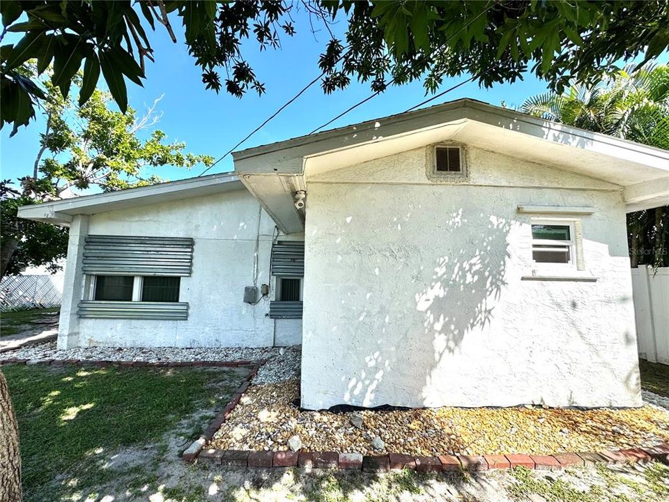 待售: $464,000 (4 贝兹, 3 浴室, 1677 平方英尺)