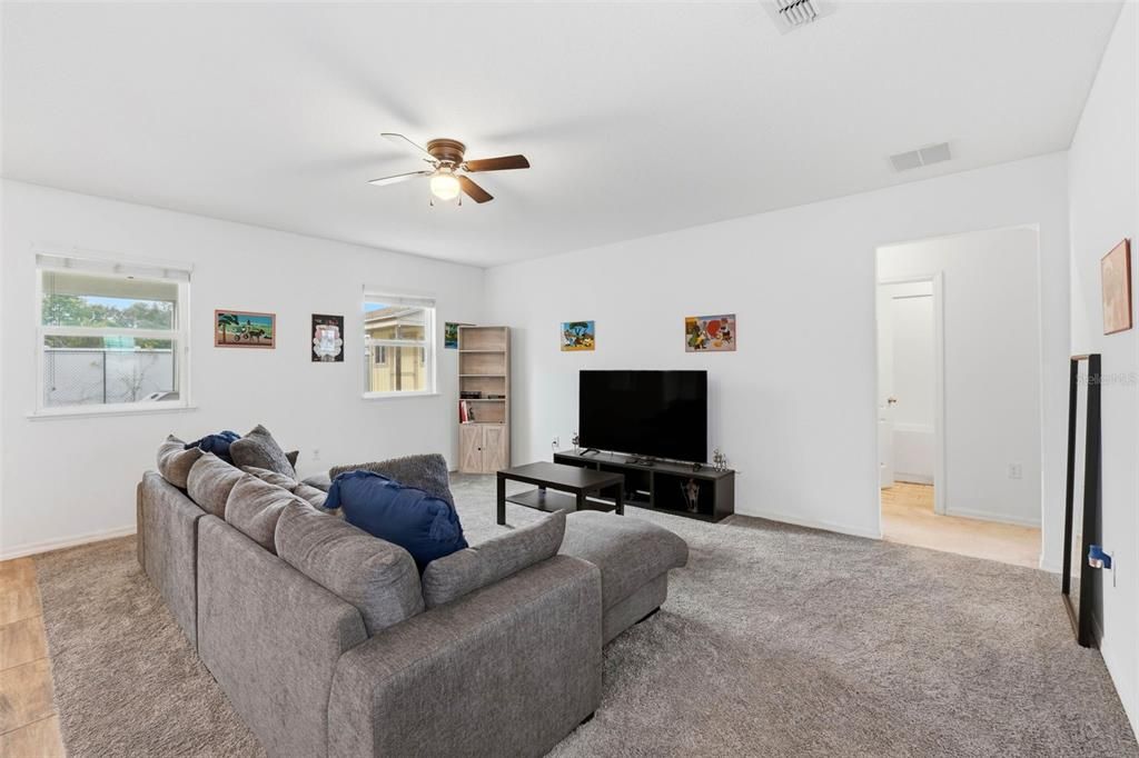 待售: $320,000 (3 贝兹, 2 浴室, 1600 平方英尺)