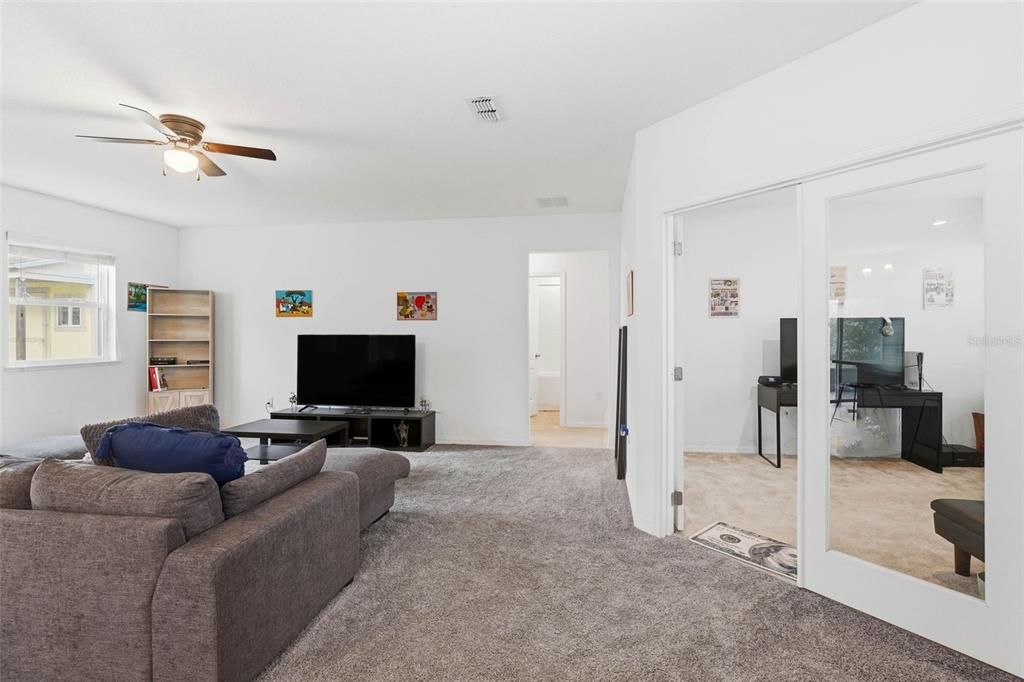 待售: $320,000 (3 贝兹, 2 浴室, 1600 平方英尺)