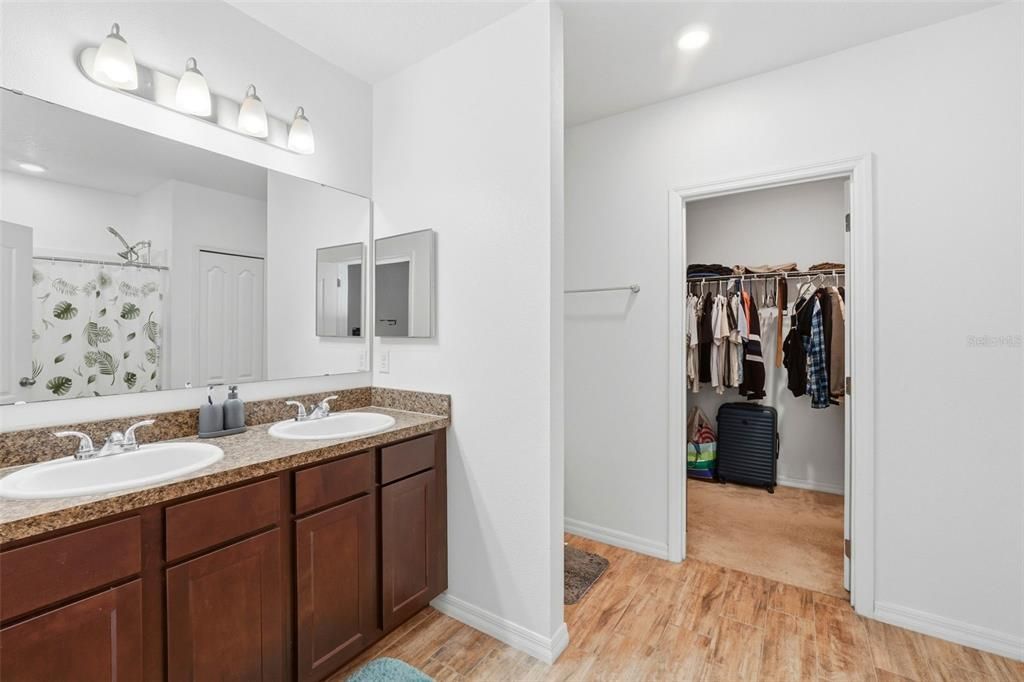 待售: $320,000 (3 贝兹, 2 浴室, 1600 平方英尺)