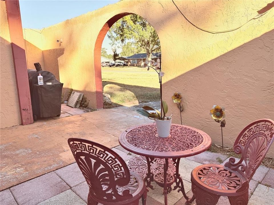 待售: $294,980 (3 贝兹, 2 浴室, 1967 平方英尺)