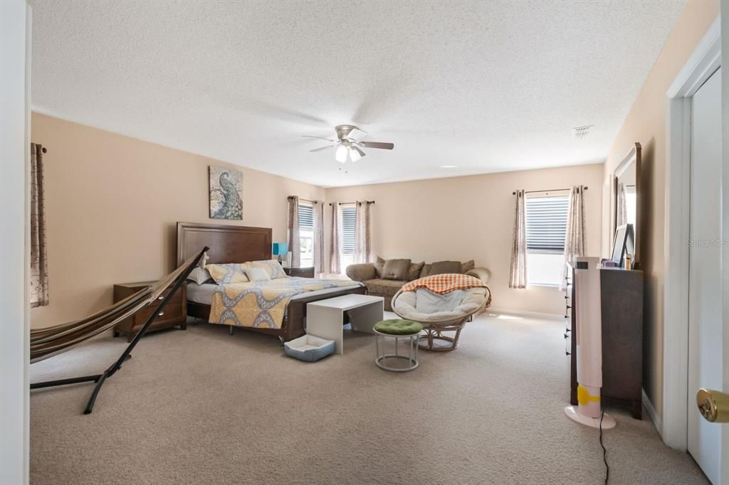 待售: $425,000 (4 贝兹, 2 浴室, 3434 平方英尺)