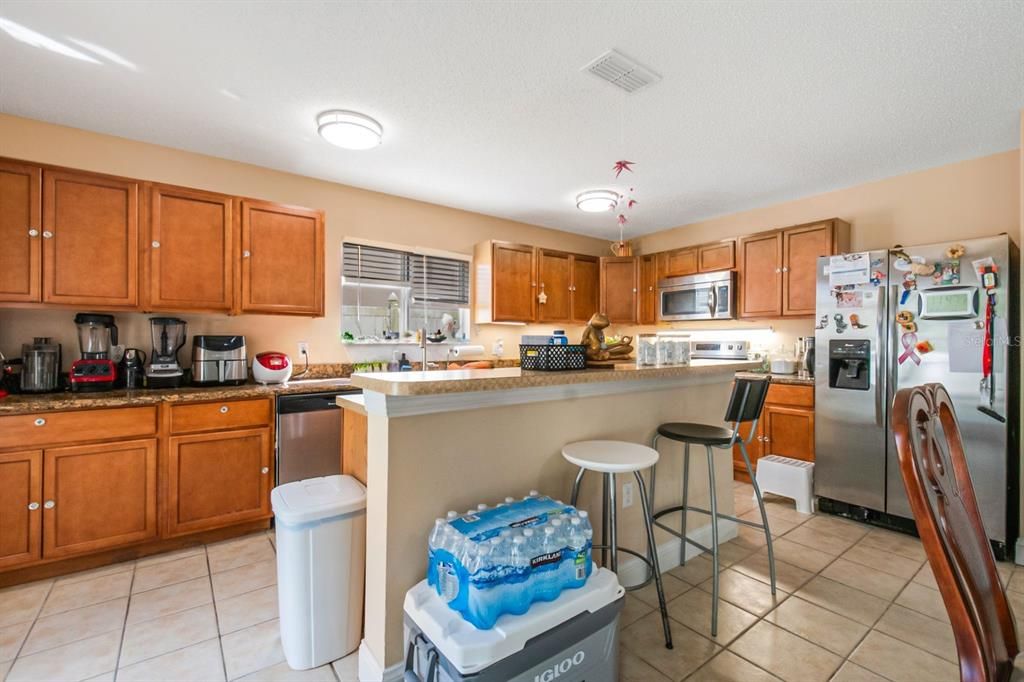 待售: $425,000 (4 贝兹, 2 浴室, 3434 平方英尺)