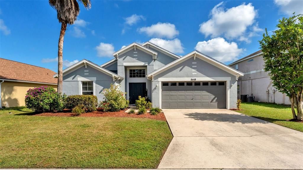 待售: $350,000 (4 贝兹, 3 浴室, 2070 平方英尺)