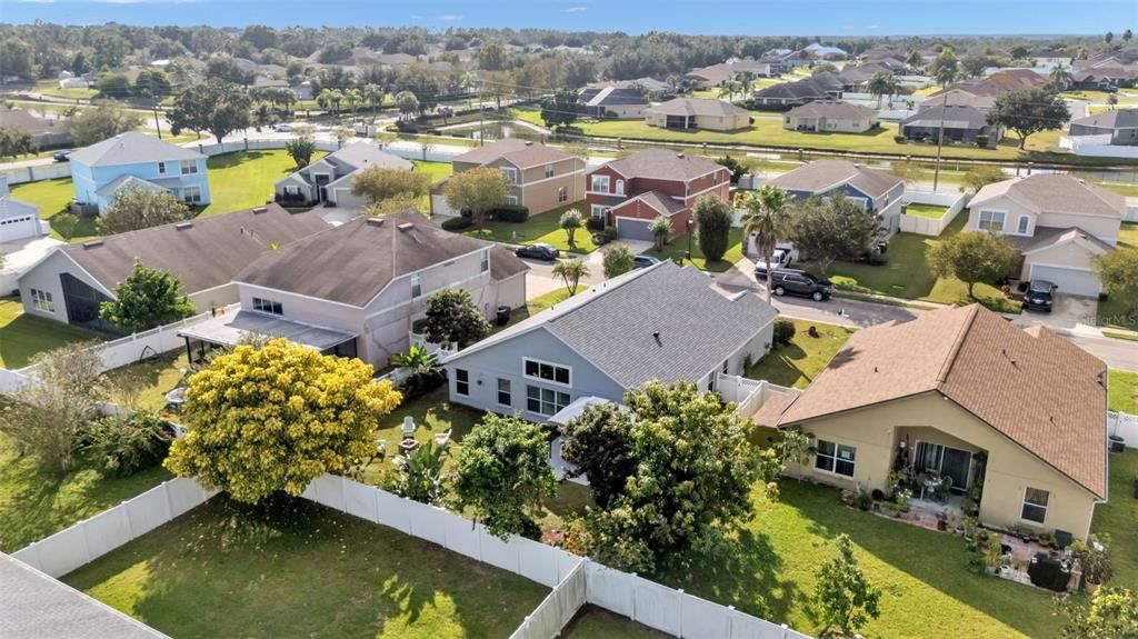 待售: $350,000 (4 贝兹, 3 浴室, 2070 平方英尺)