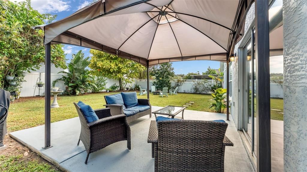 待售: $350,000 (4 贝兹, 3 浴室, 2070 平方英尺)