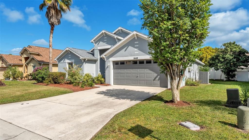 待售: $350,000 (4 贝兹, 3 浴室, 2070 平方英尺)