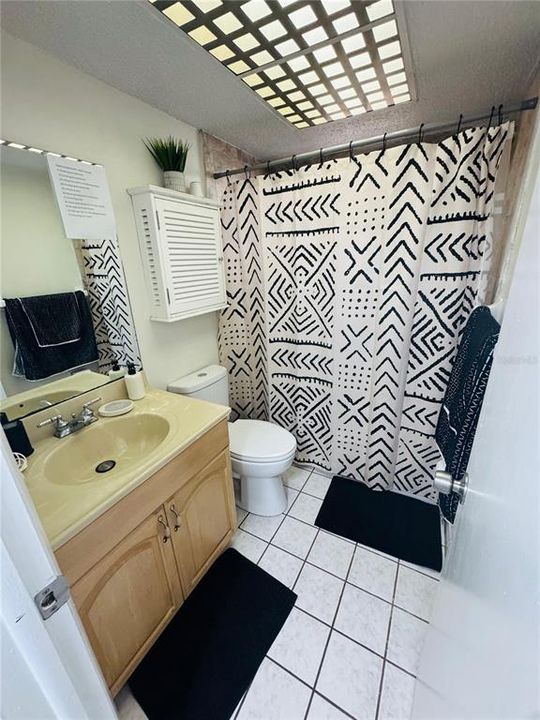 For Sale: $225,000 (3 beds, 2 baths, 1176 Square Feet)