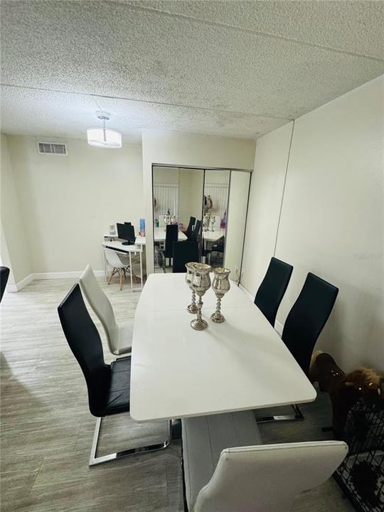 For Sale: $225,000 (3 beds, 2 baths, 1176 Square Feet)