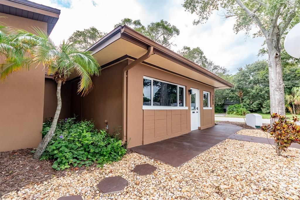 Active With Contract: $650,000 (0 beds, 0 baths, 2740 Square Feet)