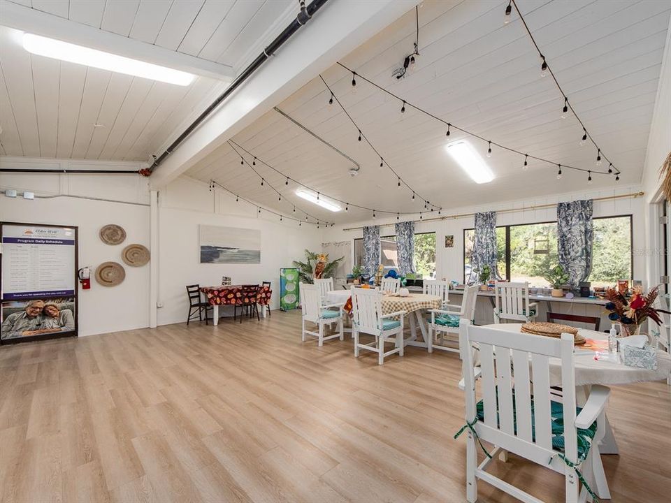 Active With Contract: $650,000 (0 beds, 0 baths, 2740 Square Feet)