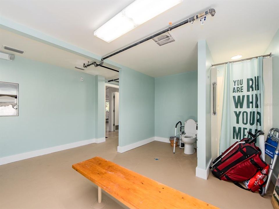 Active With Contract: $650,000 (0 beds, 0 baths, 2740 Square Feet)