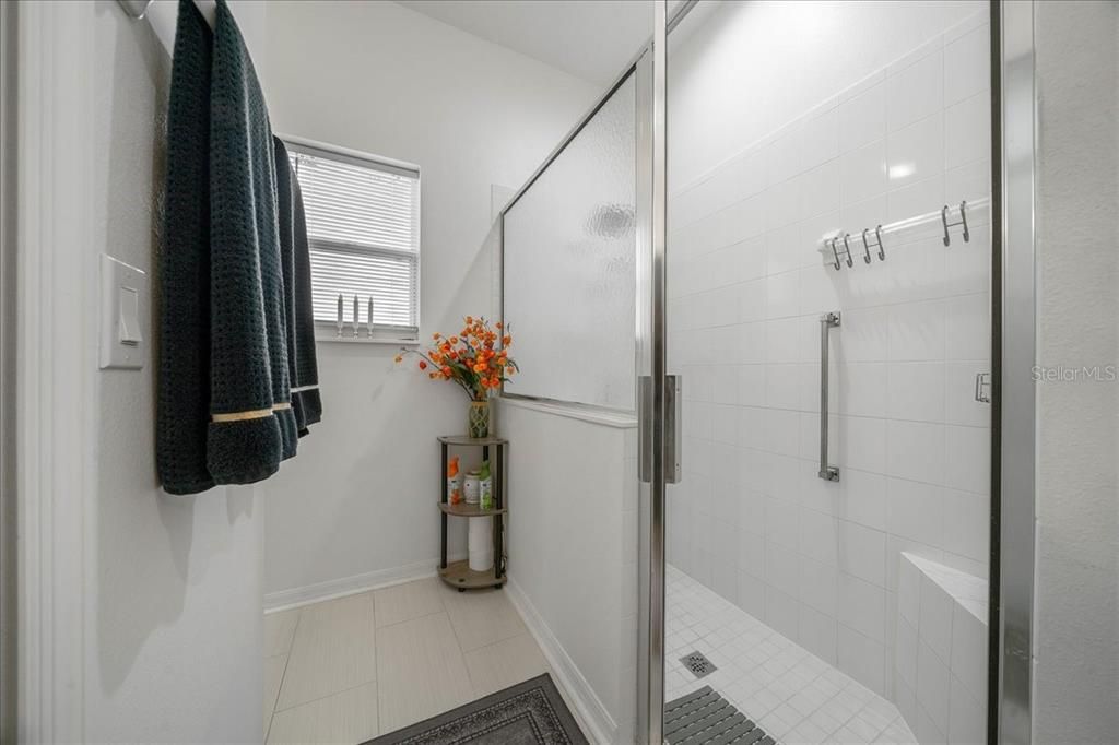 En Venta: $344,900 (3 camas, 2 baños, 1856 Pies cuadrados)