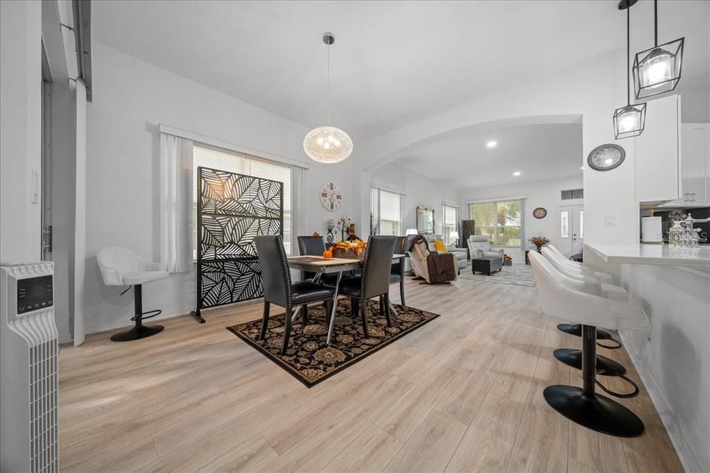 En Venta: $344,900 (3 camas, 2 baños, 1856 Pies cuadrados)