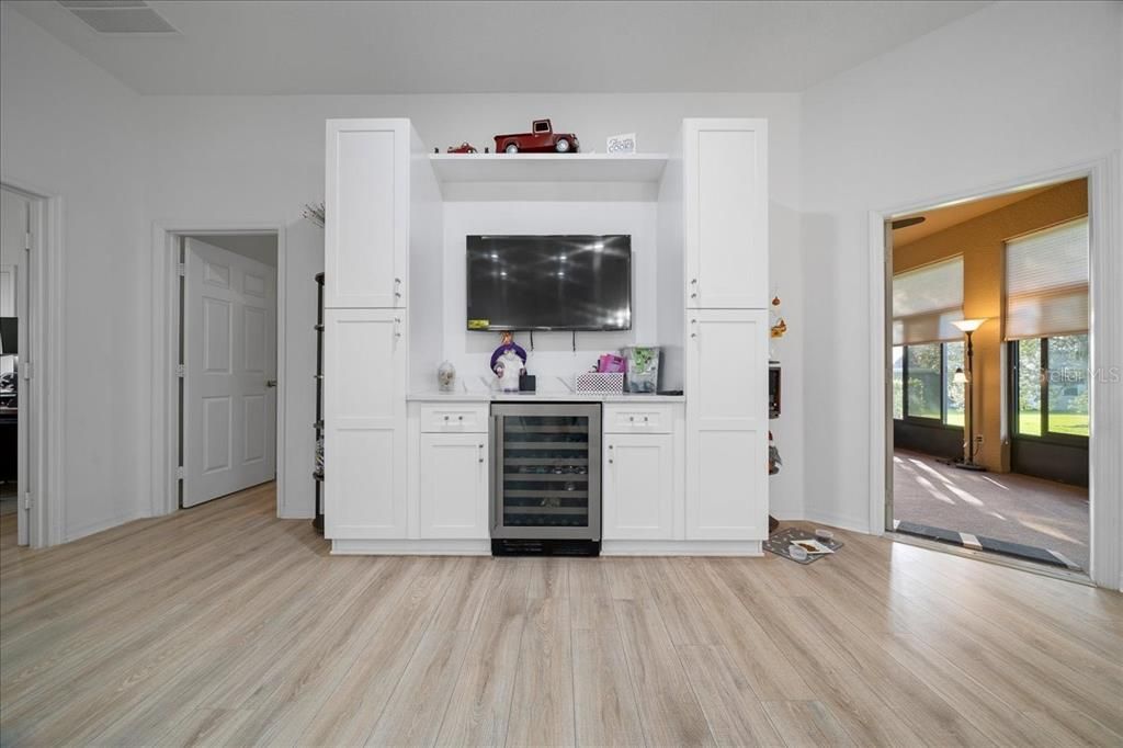 En Venta: $344,900 (3 camas, 2 baños, 1856 Pies cuadrados)