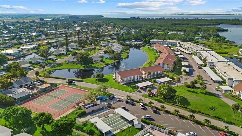 出租: $1,850 (2 贝兹, 2 浴室, 1389 平方英尺)