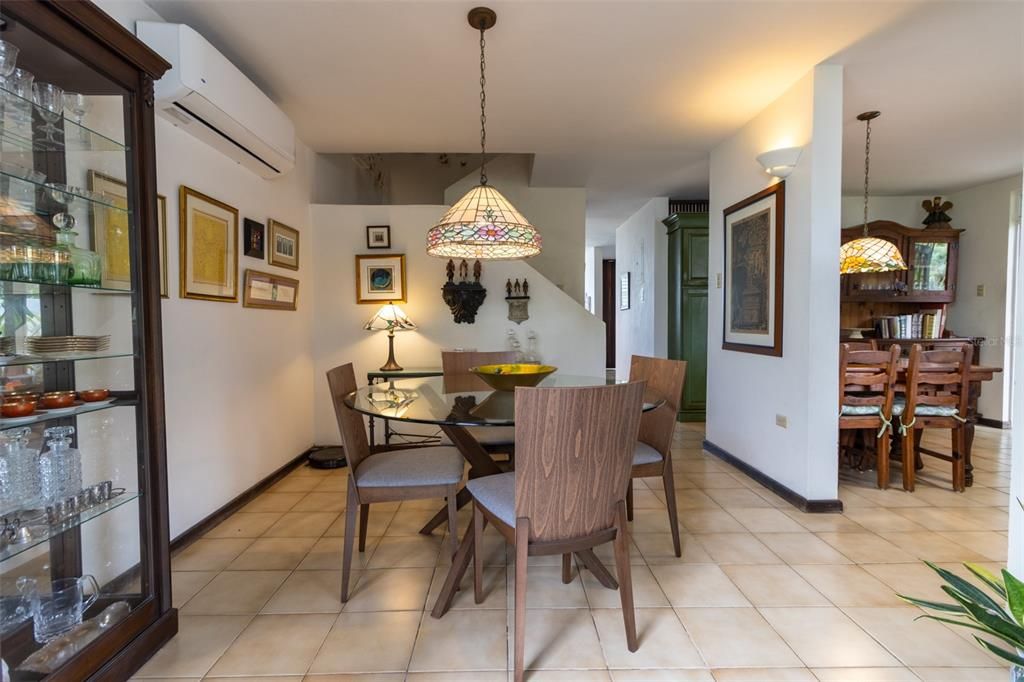 На продажу: $650,000 (4 спален, 2 ванн, 1490 Квадратных фут)