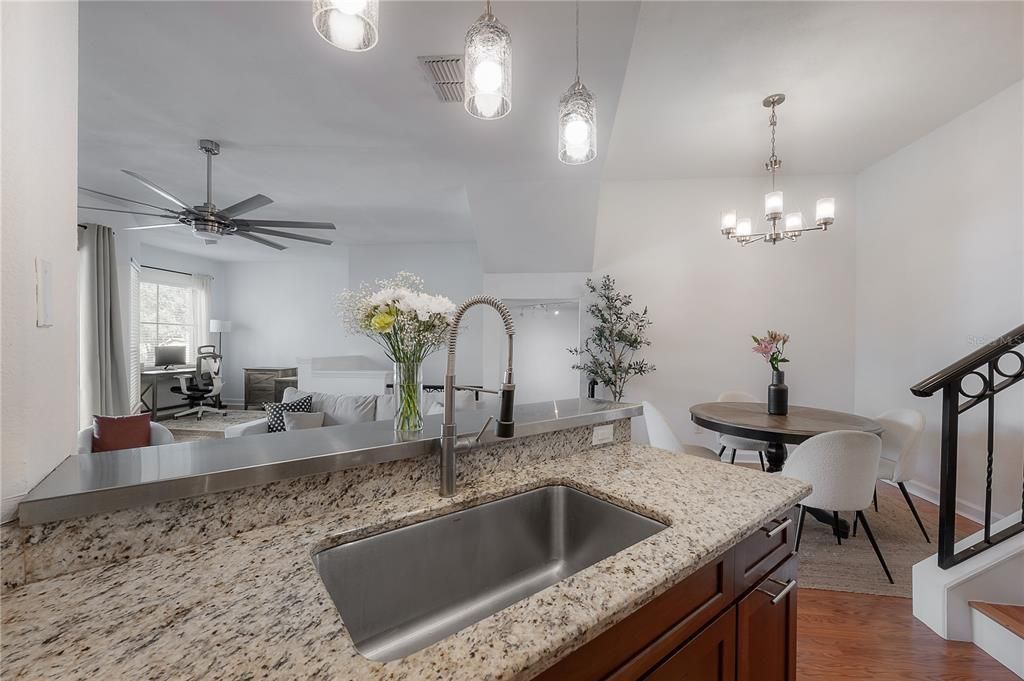 For Rent: $3,950 (1 beds, 1 baths, 1023 Square Feet)