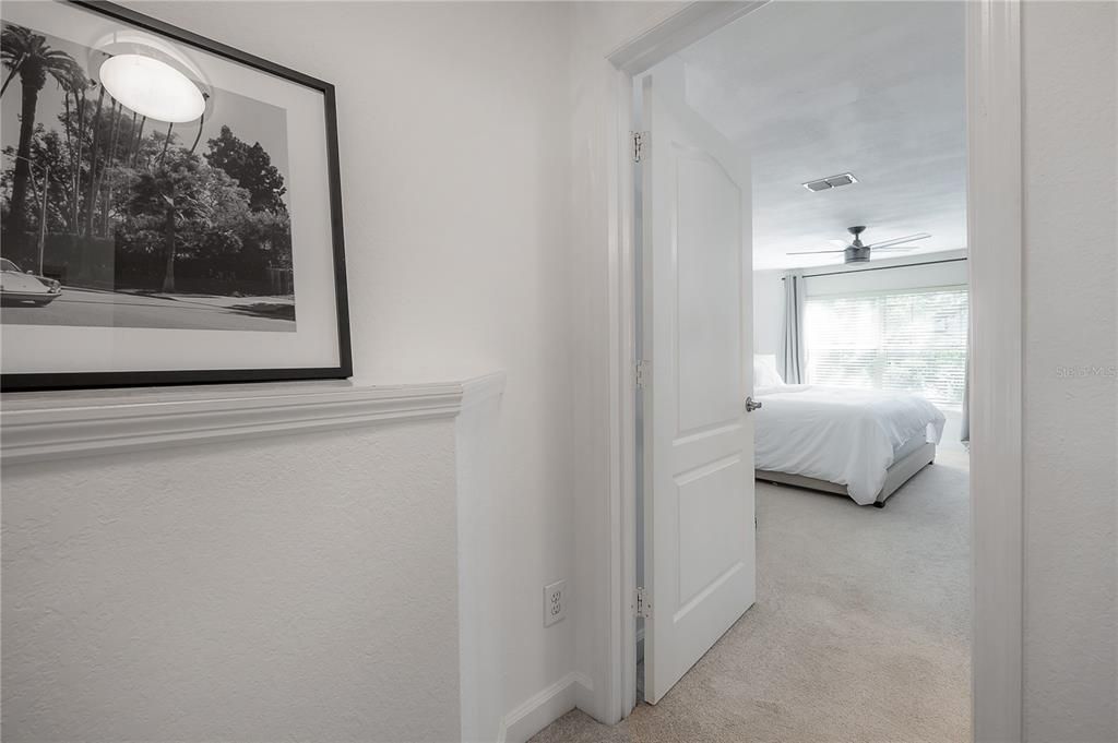 For Rent: $3,950 (1 beds, 1 baths, 1023 Square Feet)