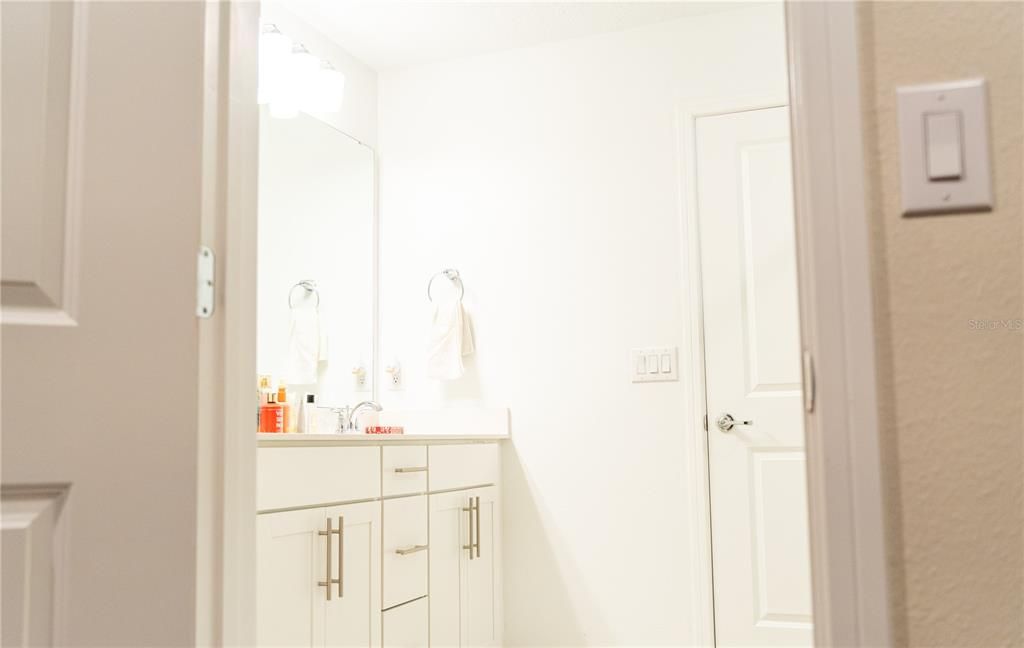 For Sale: $499,990 (4 beds, 3 baths, 2208 Square Feet)