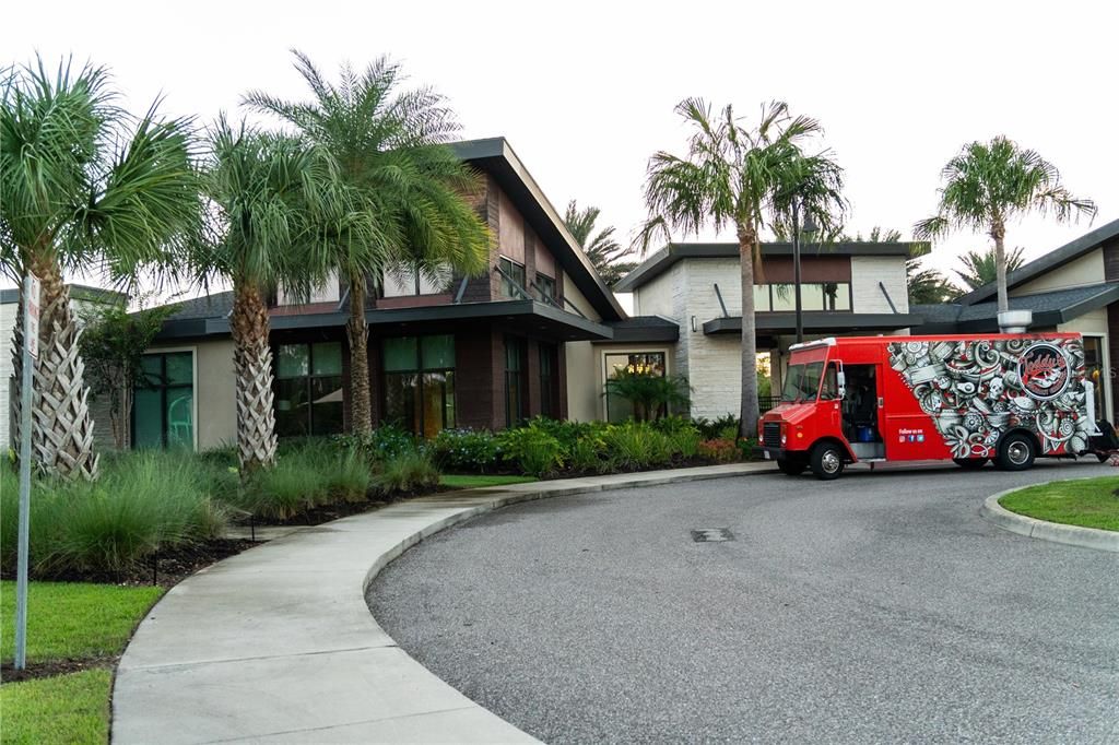 For Sale: $499,990 (4 beds, 3 baths, 2208 Square Feet)