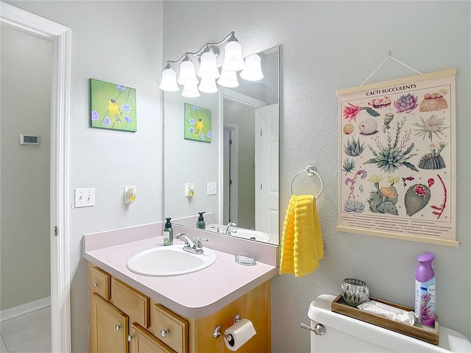 For Sale: $275,000 (3 beds, 2 baths, 1272 Square Feet)