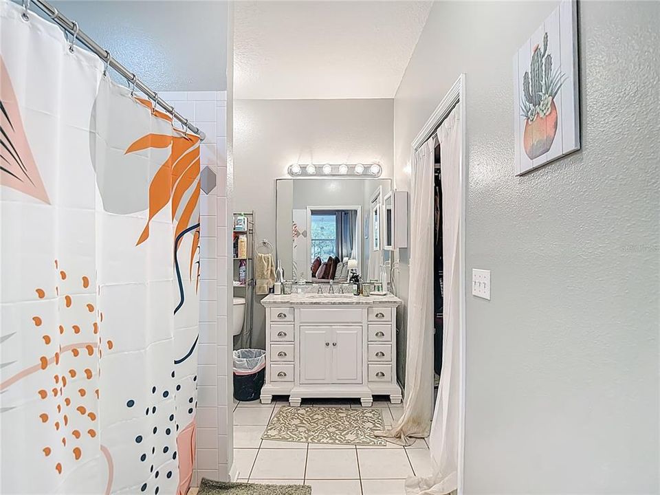 For Sale: $275,000 (3 beds, 2 baths, 1272 Square Feet)